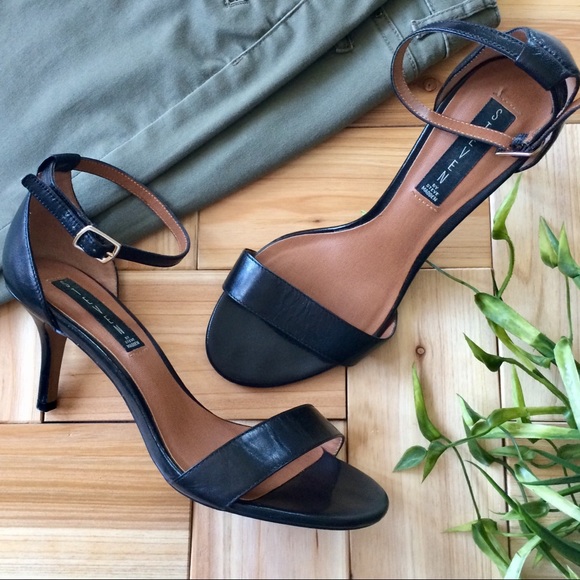 Steve Madden Shoes - ⬇️Steven Steve Madden leather heels sandals size 8